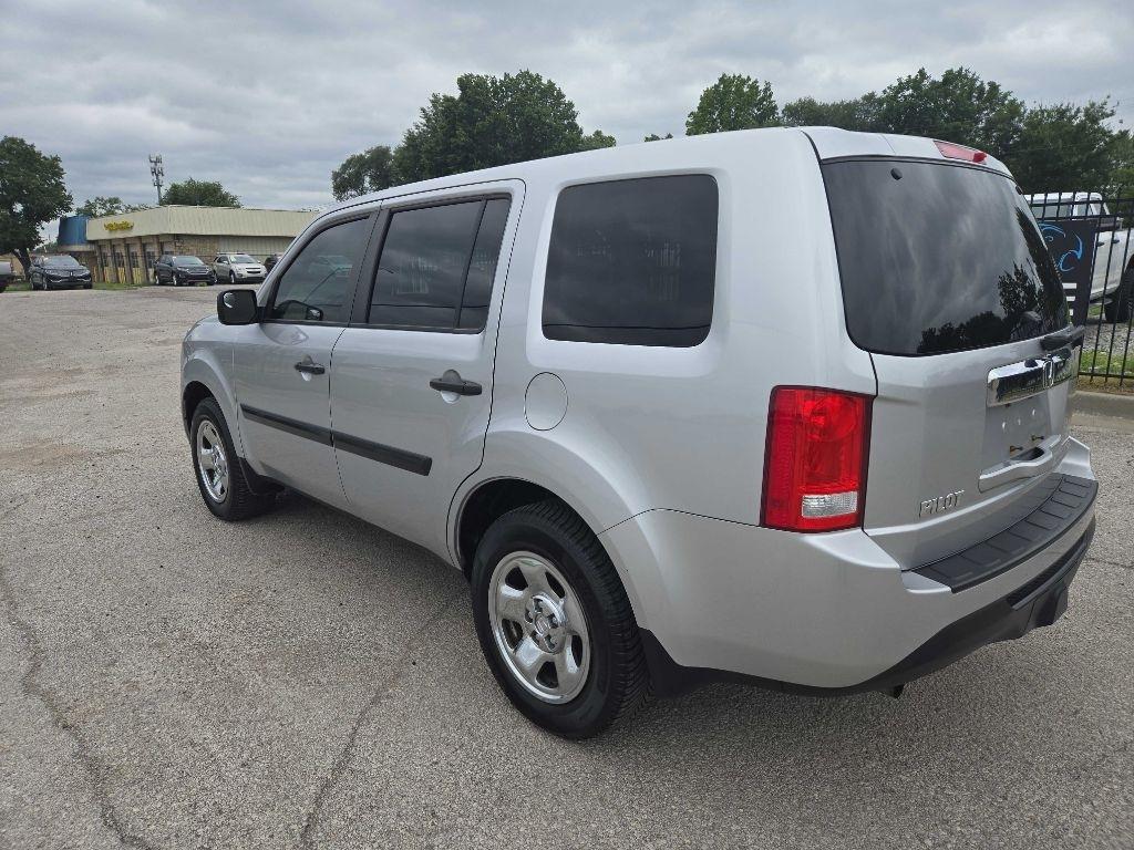Honda Pilot LX 2WD 5-Spd AT 2012