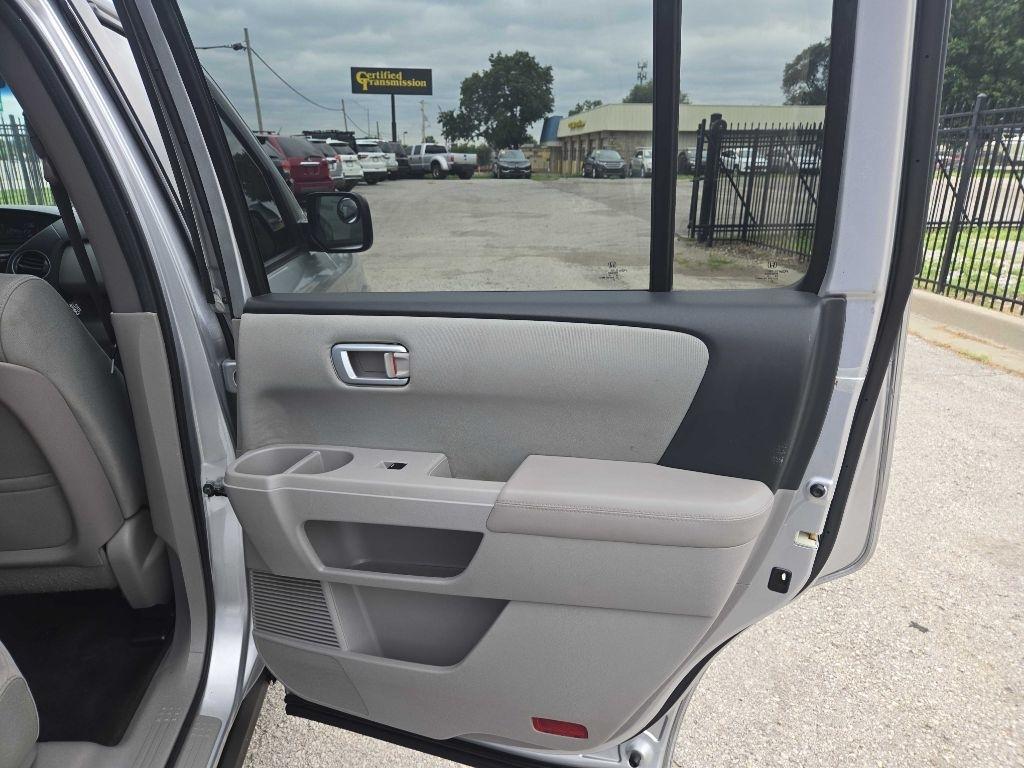 Honda Pilot LX 2WD 5-Spd AT 2012