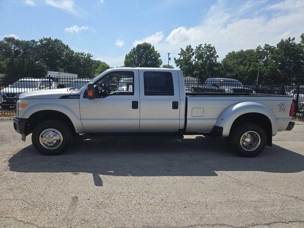 Ford F-350 SD XL Crew Cab Long Bed DRW 4WD 2015