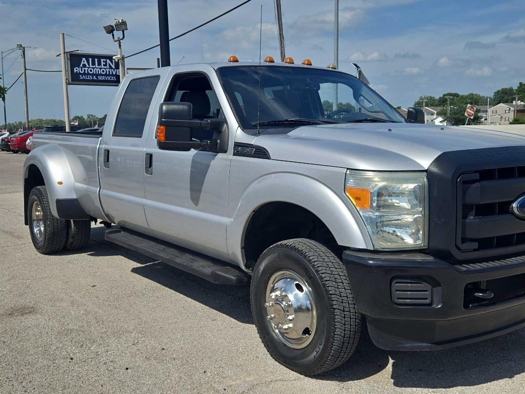 Ford F-350 SD XL Crew Cab Long Bed DRW 4WD 2015