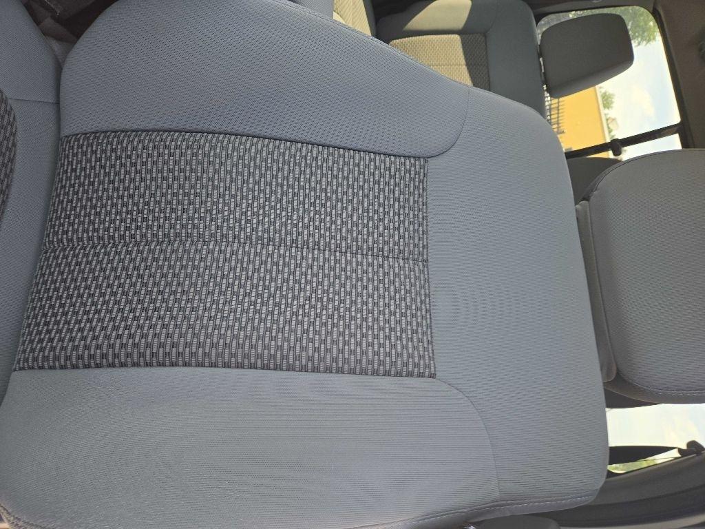 Ford F-350 SD XL Crew Cab Long Bed DRW 4WD 2015