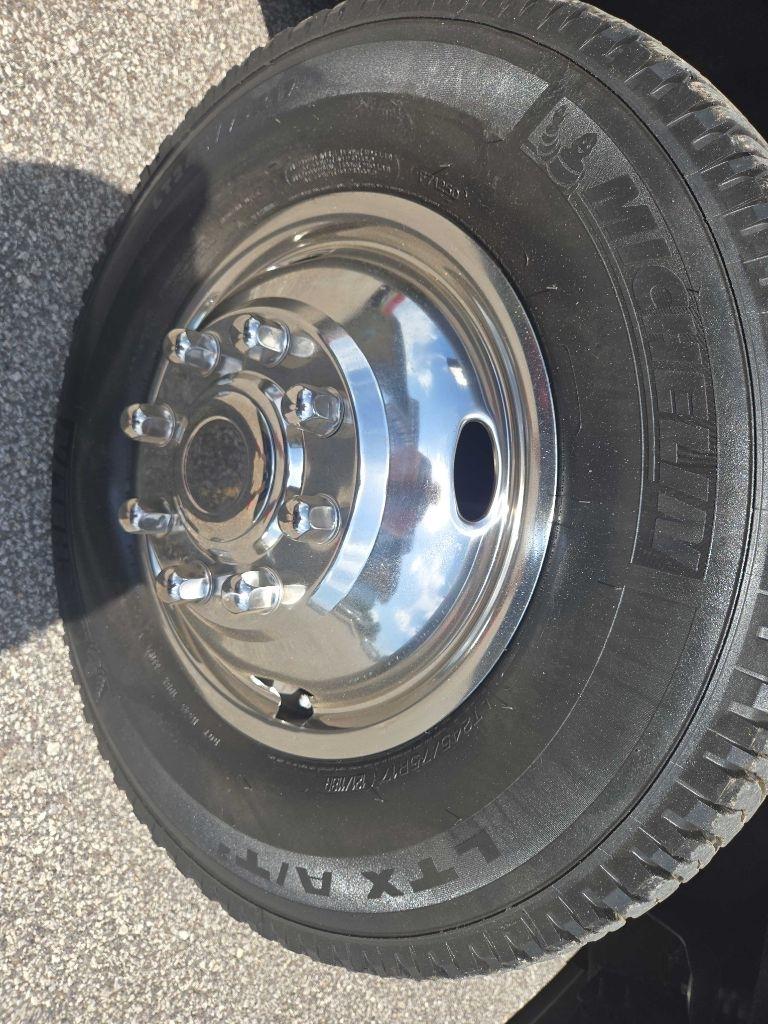 Ford F-350 SD XL Crew Cab Long Bed DRW 4WD 2015