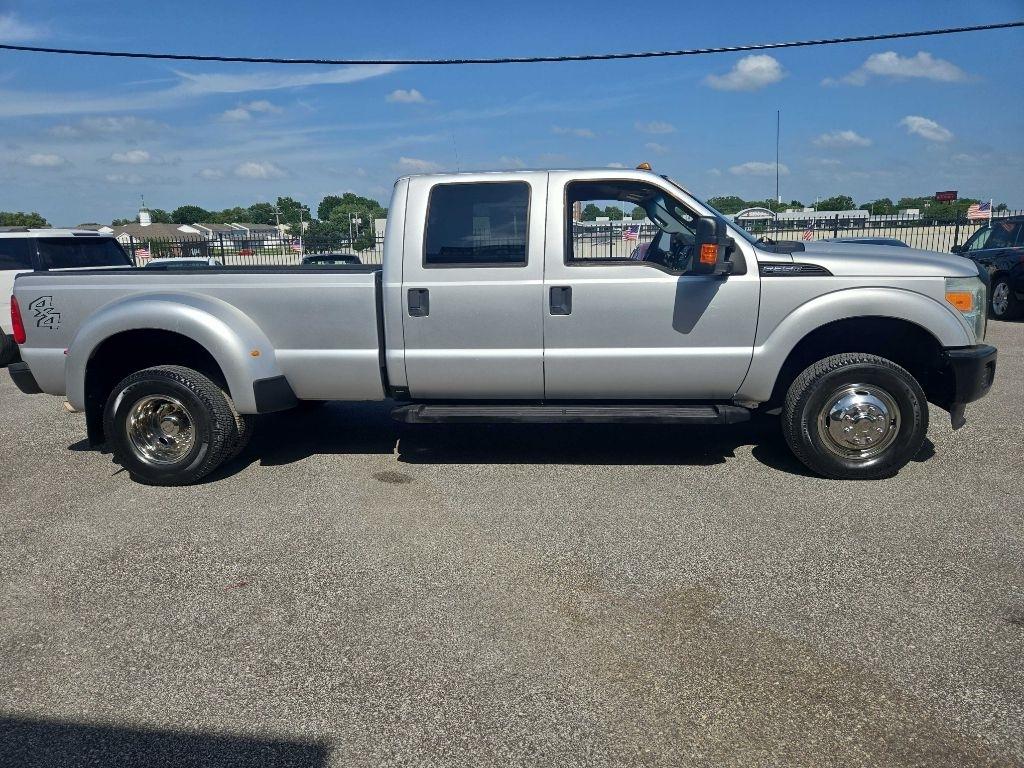 Ford F-350 SD XL Crew Cab Long Bed DRW 4WD 2015