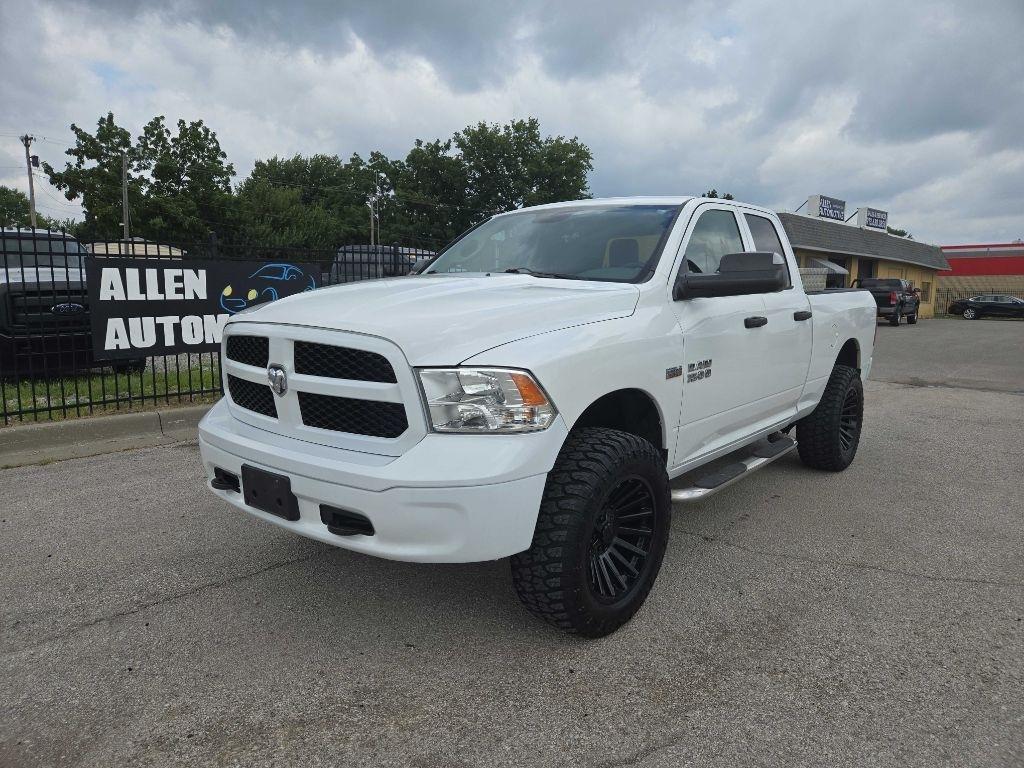 RAM 1500 Tradesman Quad Cab 4WD 2015