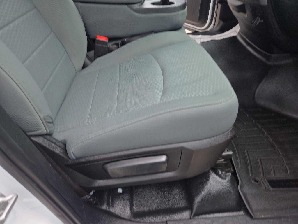 RAM 1500 Tradesman Quad Cab 4WD 2015