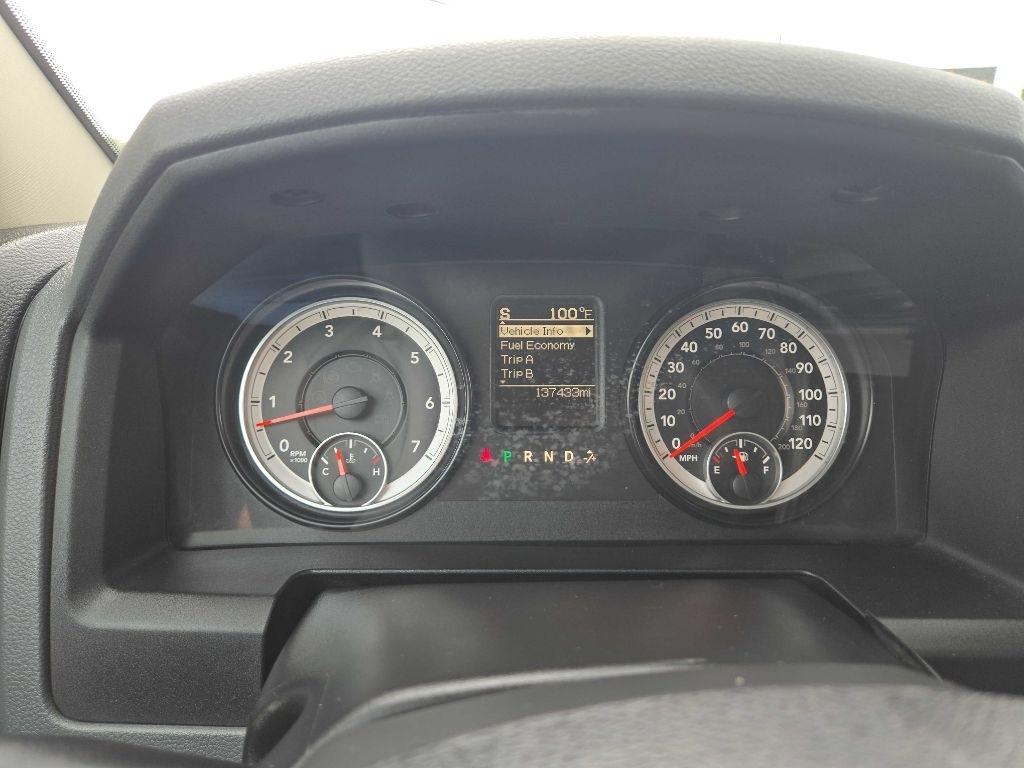RAM 1500 Tradesman Quad Cab 4WD 2015