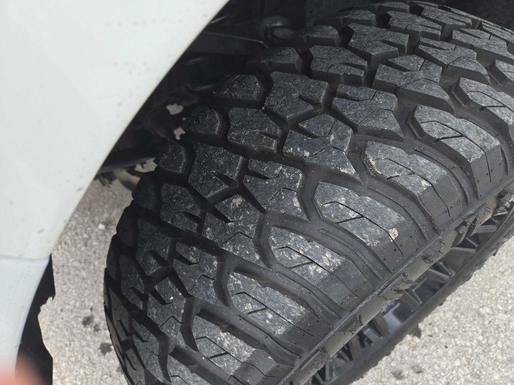 RAM 1500 Tradesman Quad Cab 4WD 2015