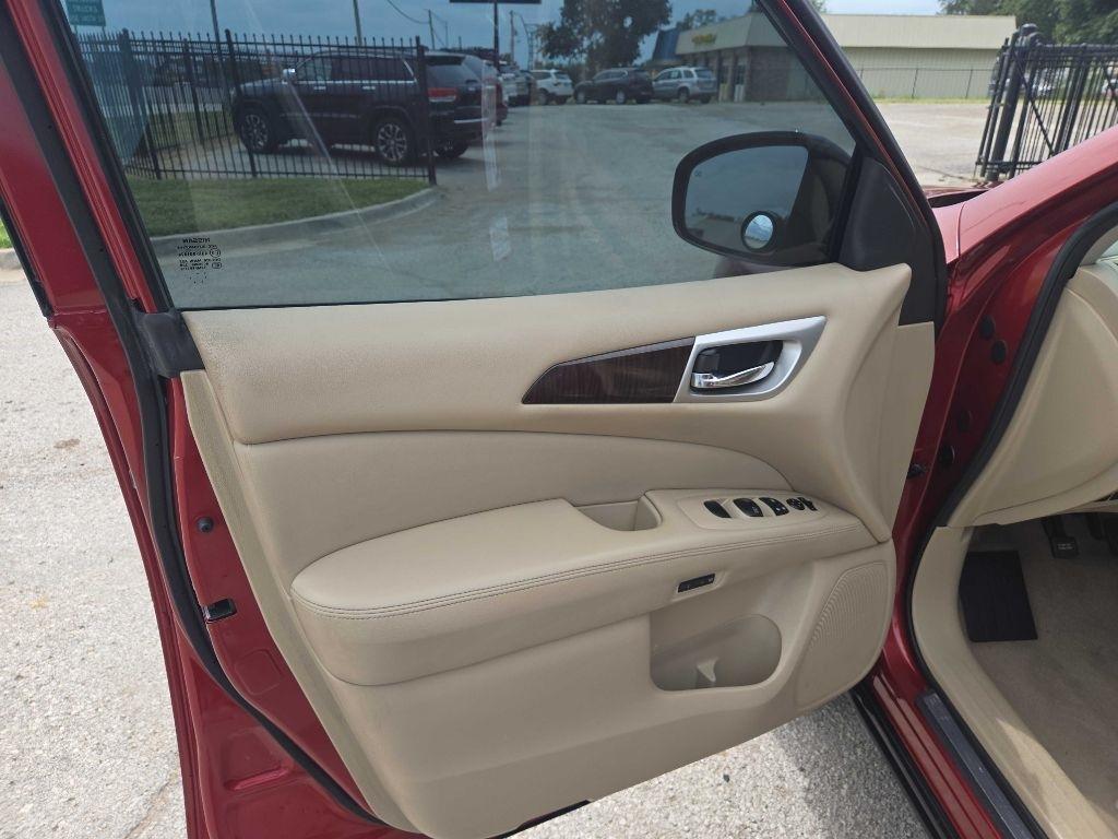 Nissan Pathfinder S 4WD 2014