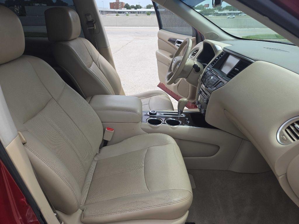 Nissan Pathfinder S 4WD 2014