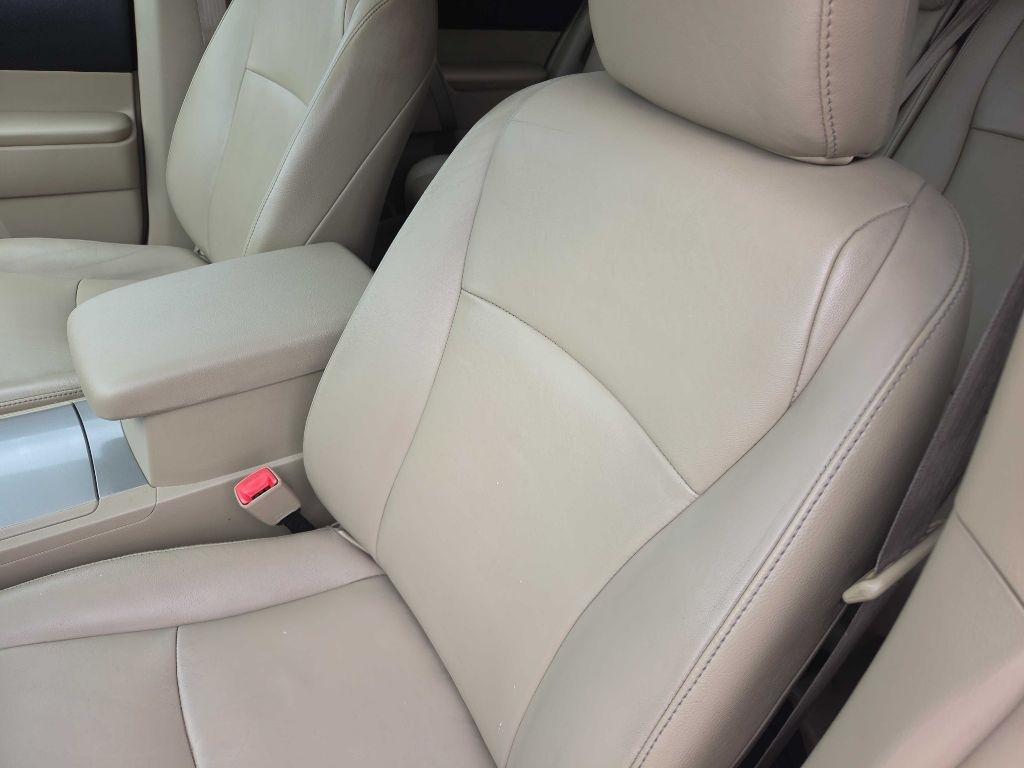 Toyota Highlander Base 4WD 2013
