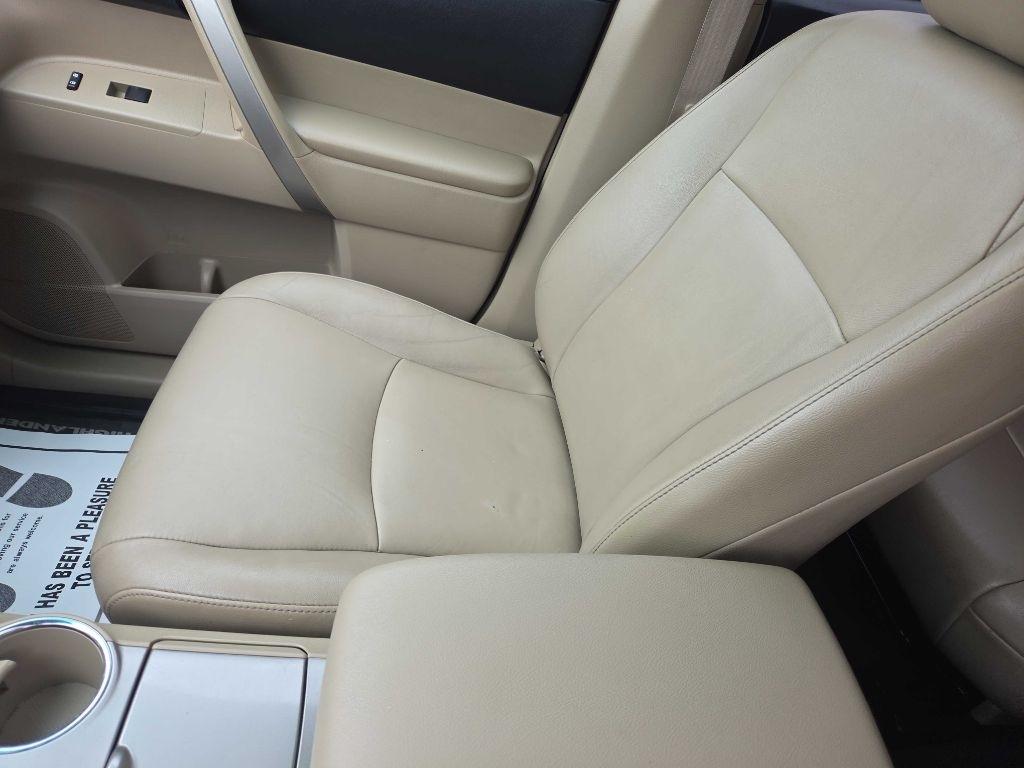 Toyota Highlander Base 4WD 2013