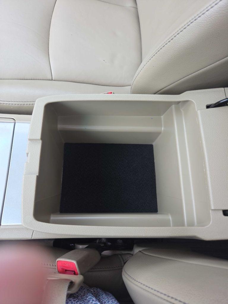 Toyota Highlander Base 4WD 2013