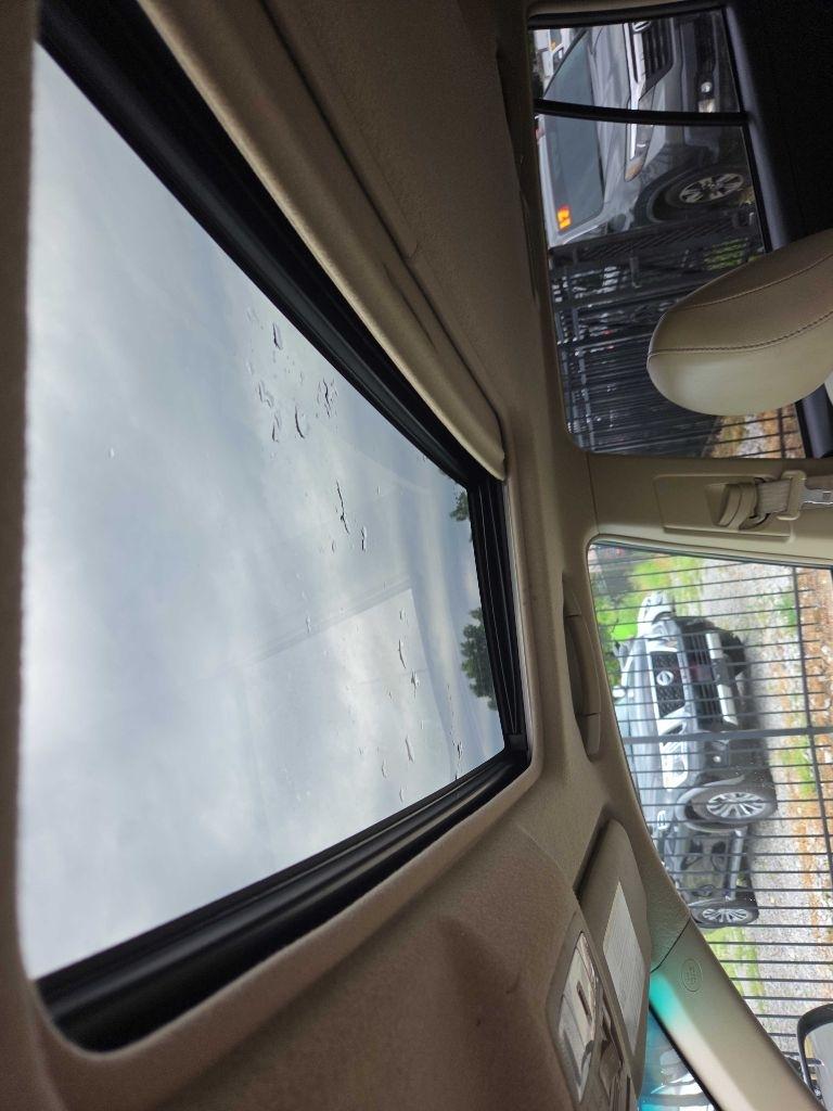 Toyota Highlander Base 4WD 2013