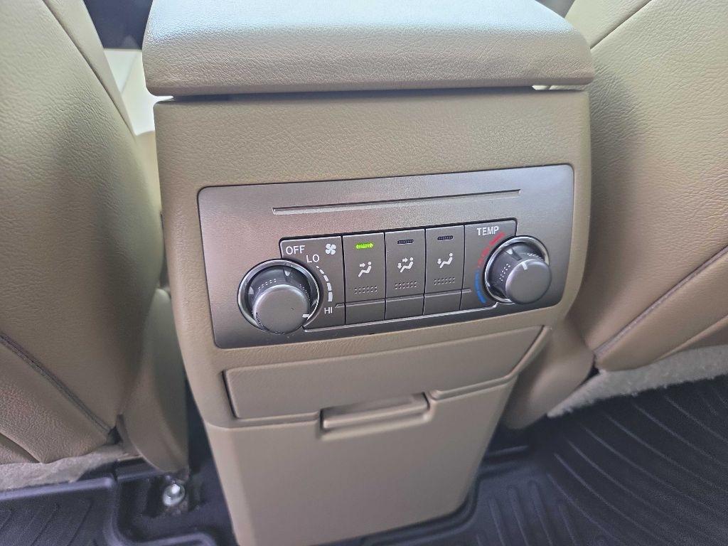 Toyota Highlander Base 4WD 2013