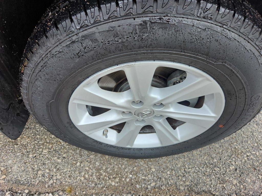 Toyota Highlander Base 4WD 2013