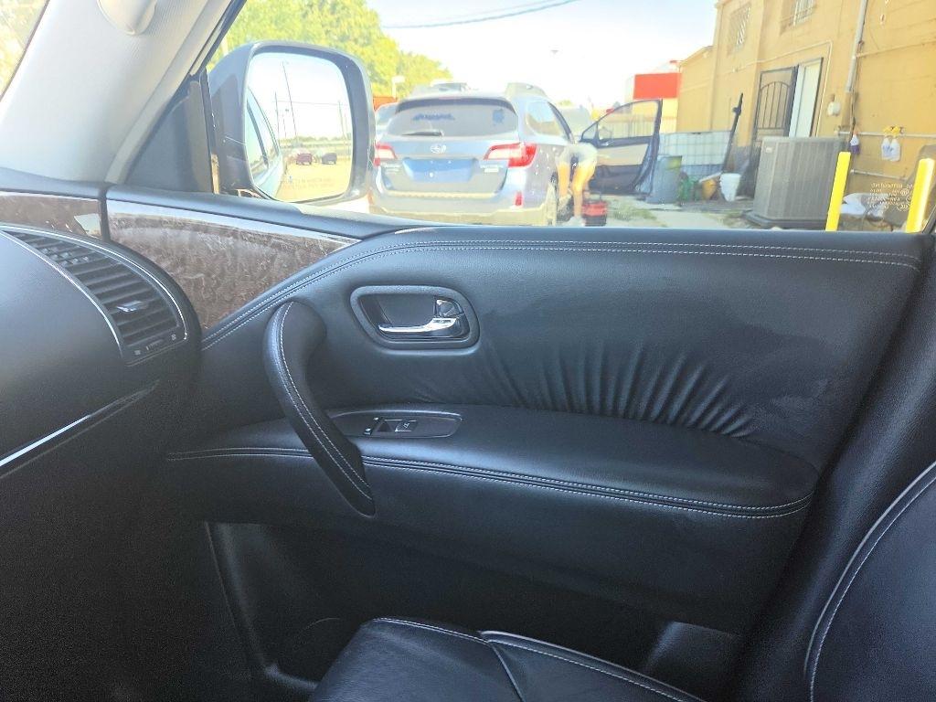 Infiniti QX80 Limited 4WD 2017