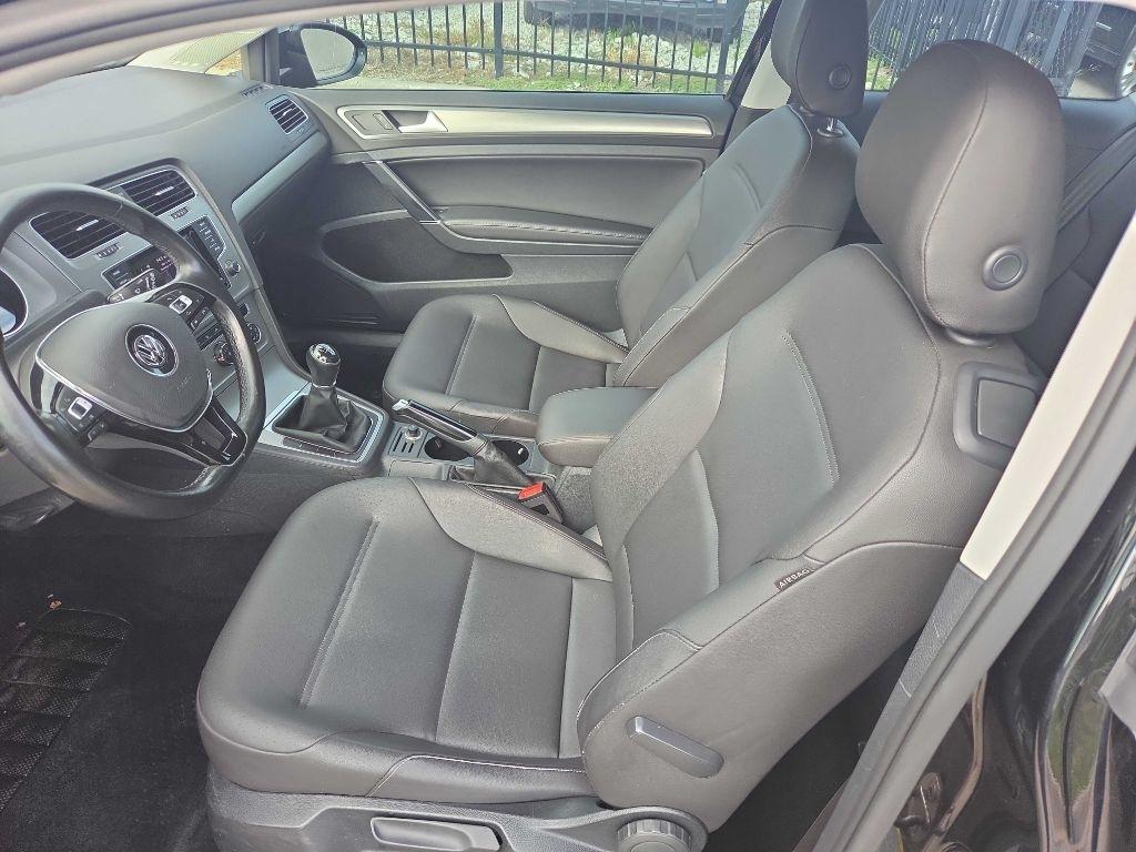 Volkswagen Golf photo 10