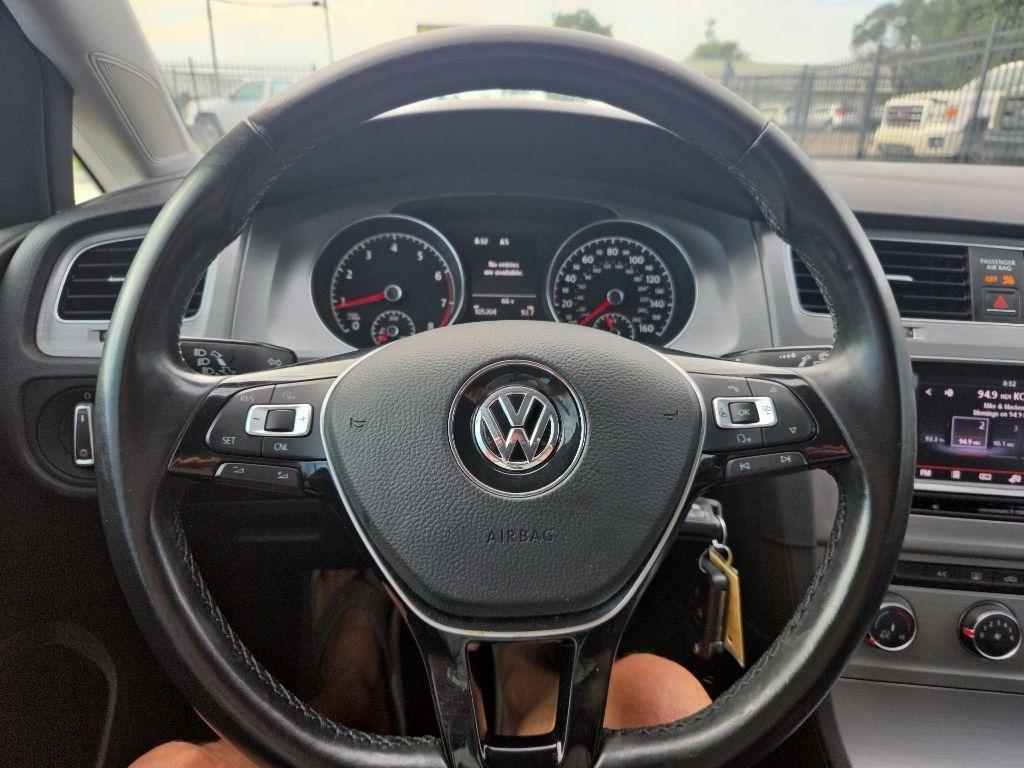 Volkswagen Golf photo 15