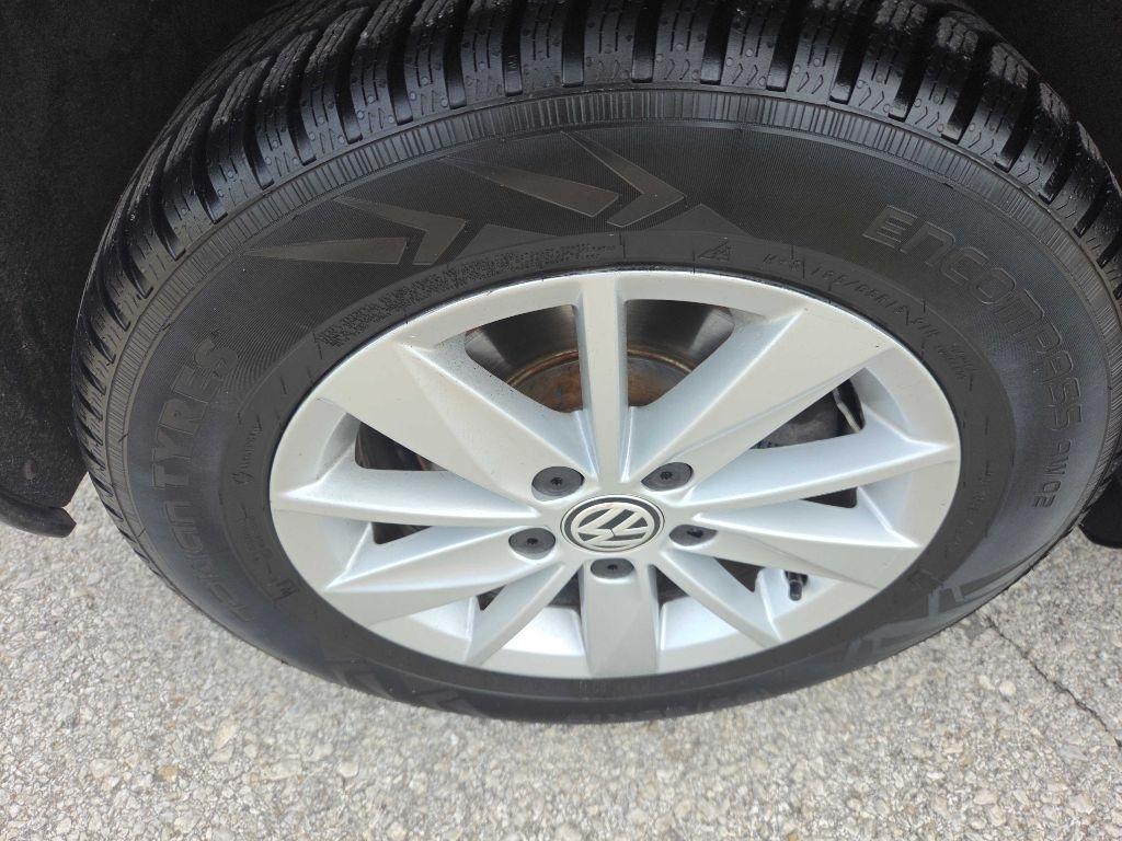 Volkswagen Golf photo 26