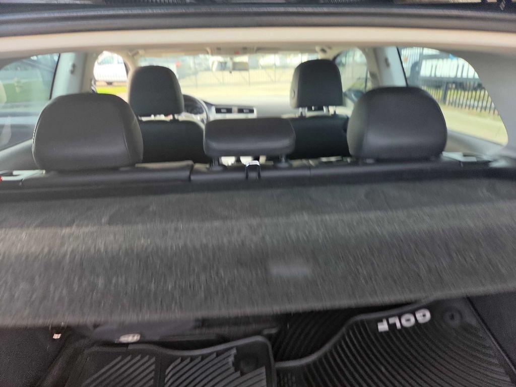 Volkswagen Golf photo 27