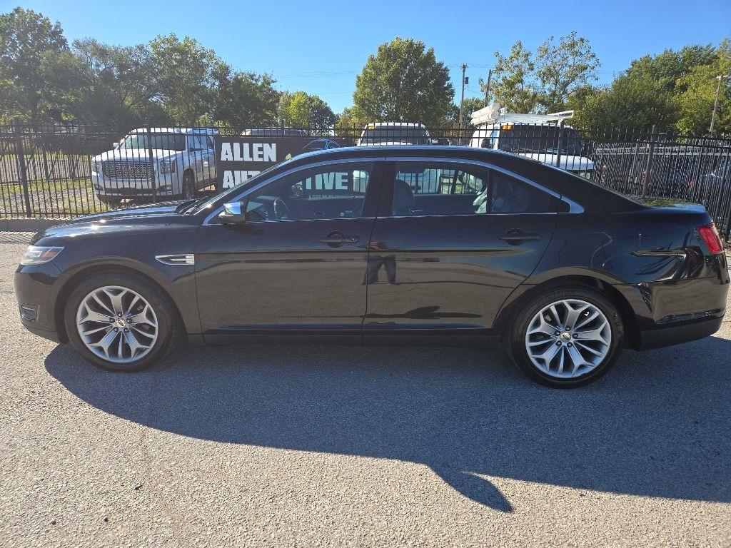 Ford Taurus Limited FWD 2015