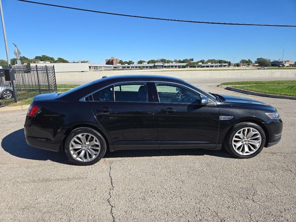 Ford Taurus Limited FWD 2015