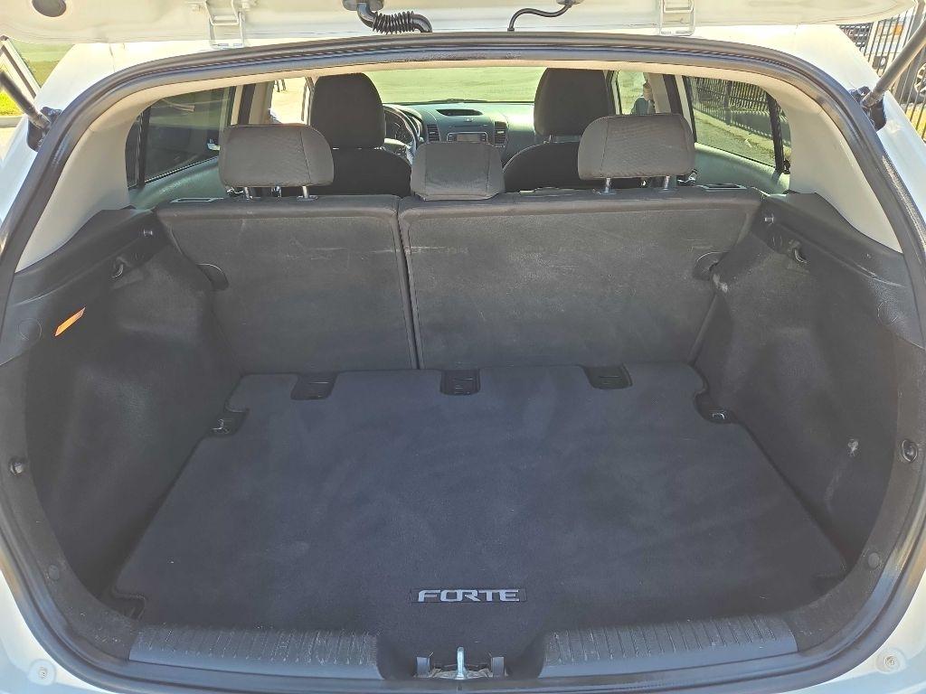Kia Forte 5-Door EX 2016