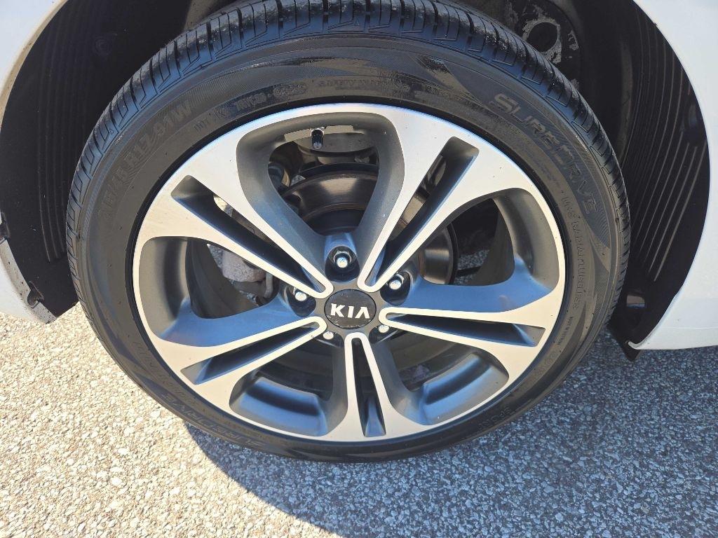 Kia Forte 5-Door EX 2016