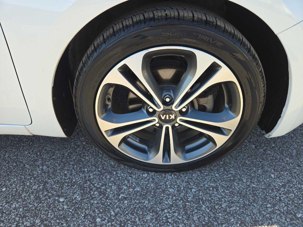 Kia Forte 5-Door EX 2016