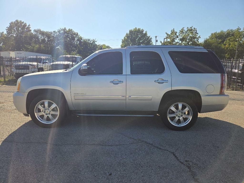 GMC Yukon Denali 4WD 2011