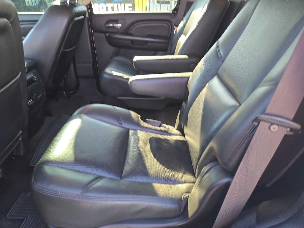GMC Yukon Denali 4WD 2011