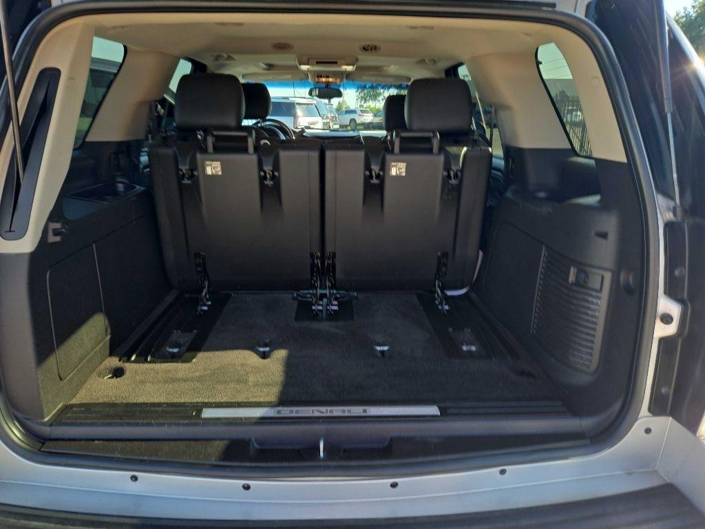 GMC Yukon Denali 4WD 2011