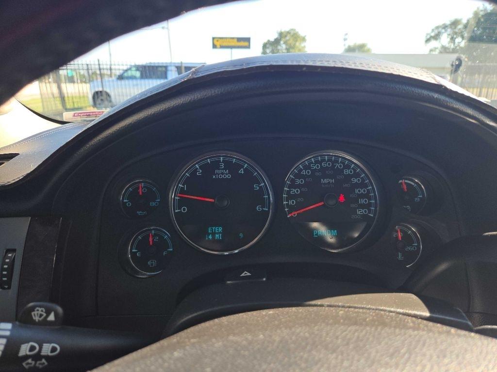 GMC Yukon Denali 4WD 2011