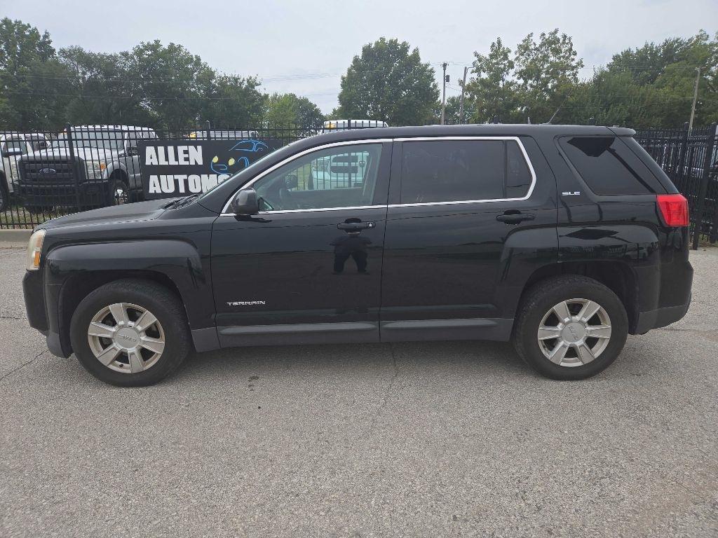 GMC Terrain photo 2