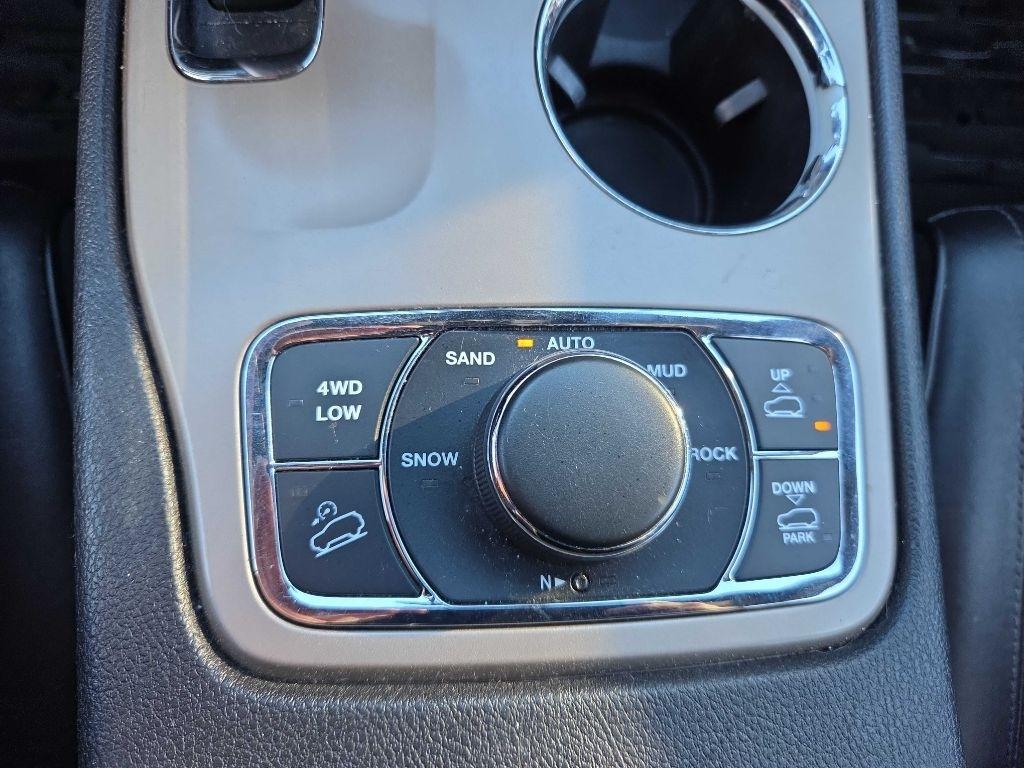 Jeep Grand Cherokee Overland 4WD 2015