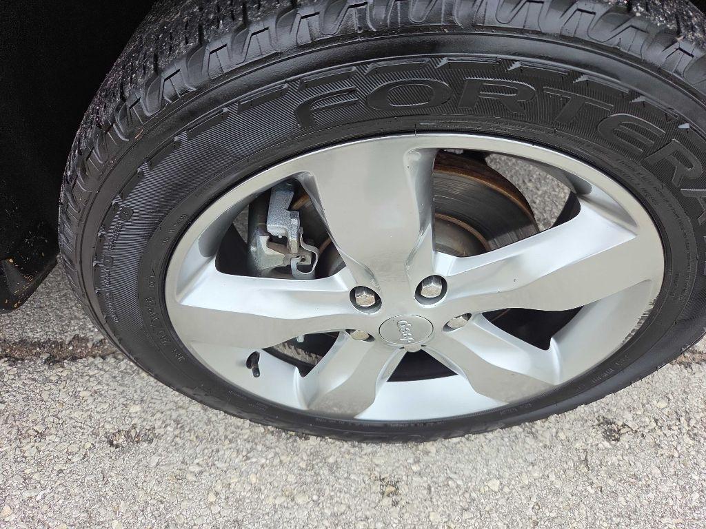 Jeep Grand Cherokee Overland 4WD 2013