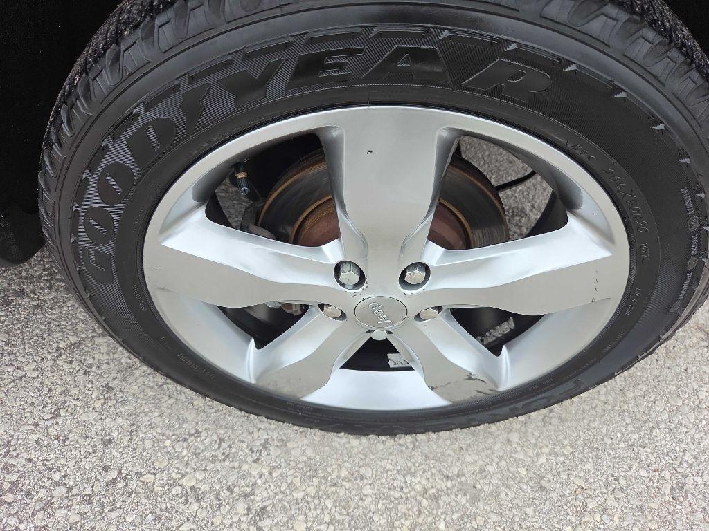 Jeep Grand Cherokee Overland 4WD 2013