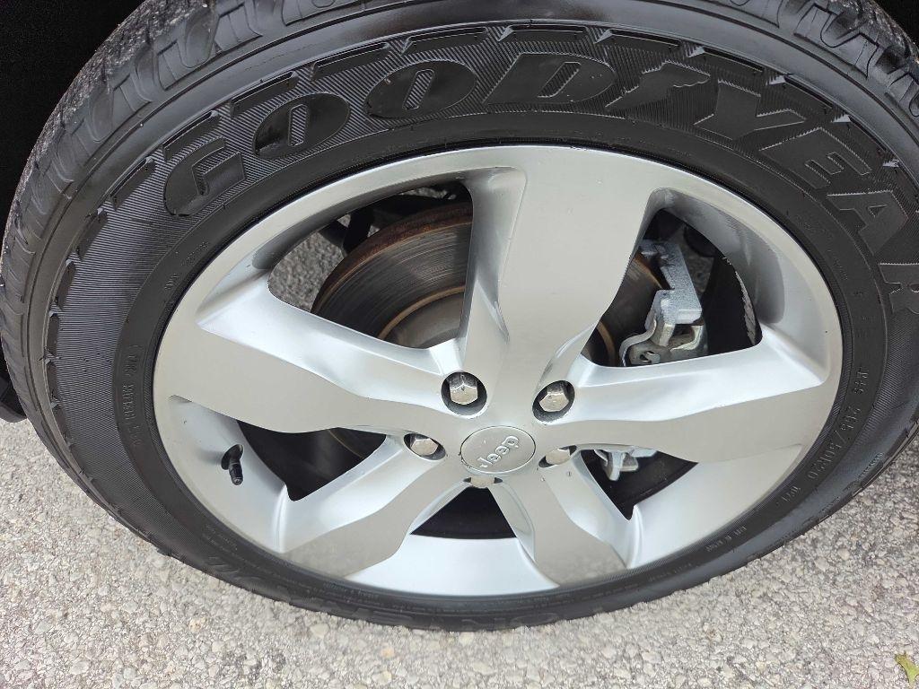 Jeep Grand Cherokee Overland 4WD 2013