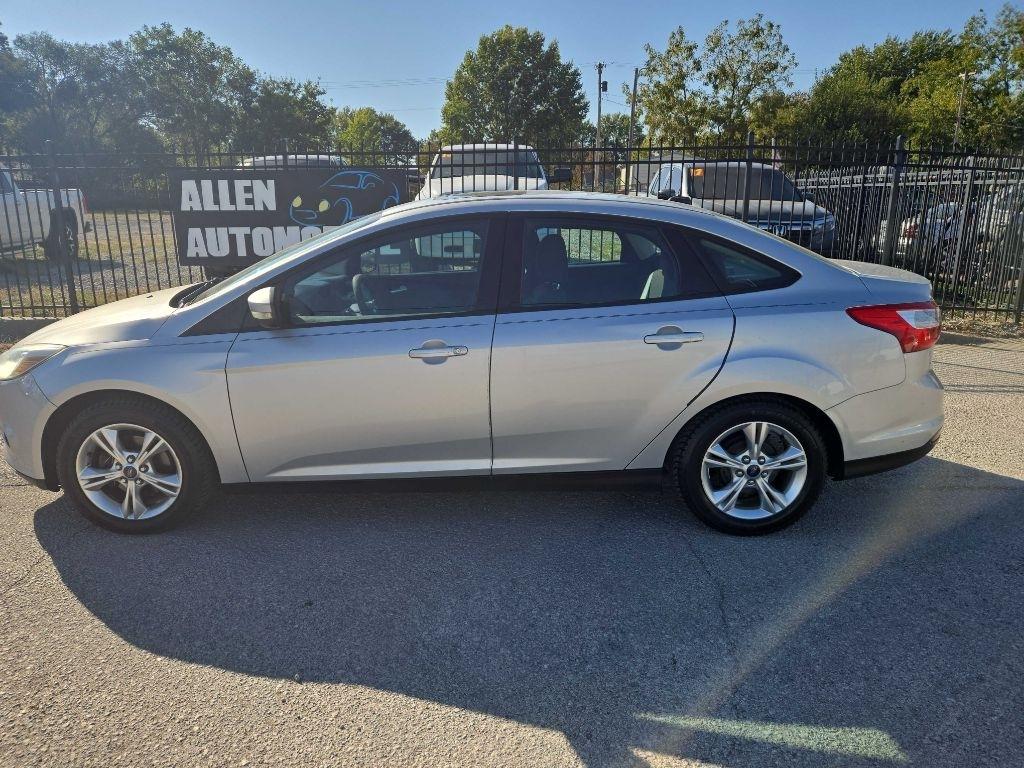 Ford Focus SE Sedan 2014