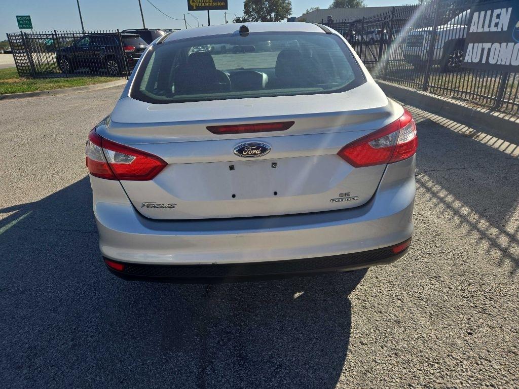 Ford Focus SE Sedan 2014