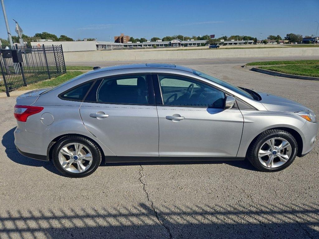 Ford Focus SE Sedan 2014