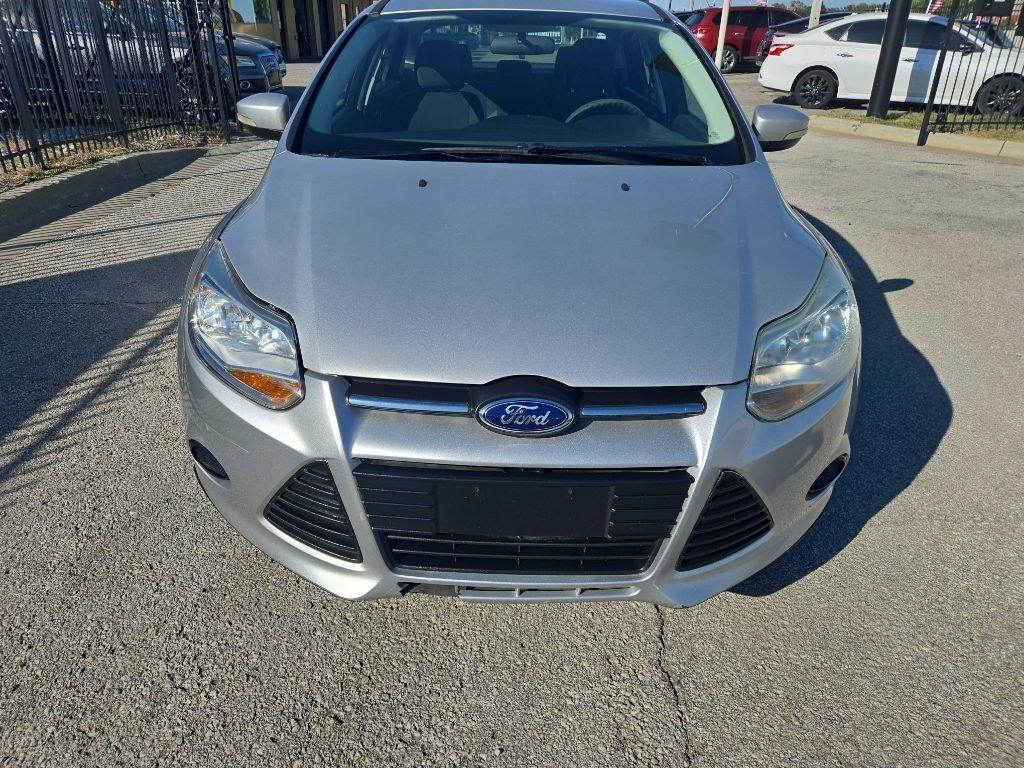 Ford Focus SE Sedan 2014
