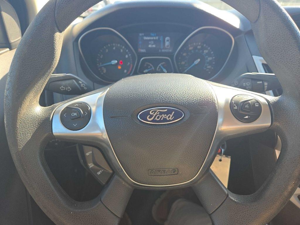 Ford Focus SE Sedan 2014