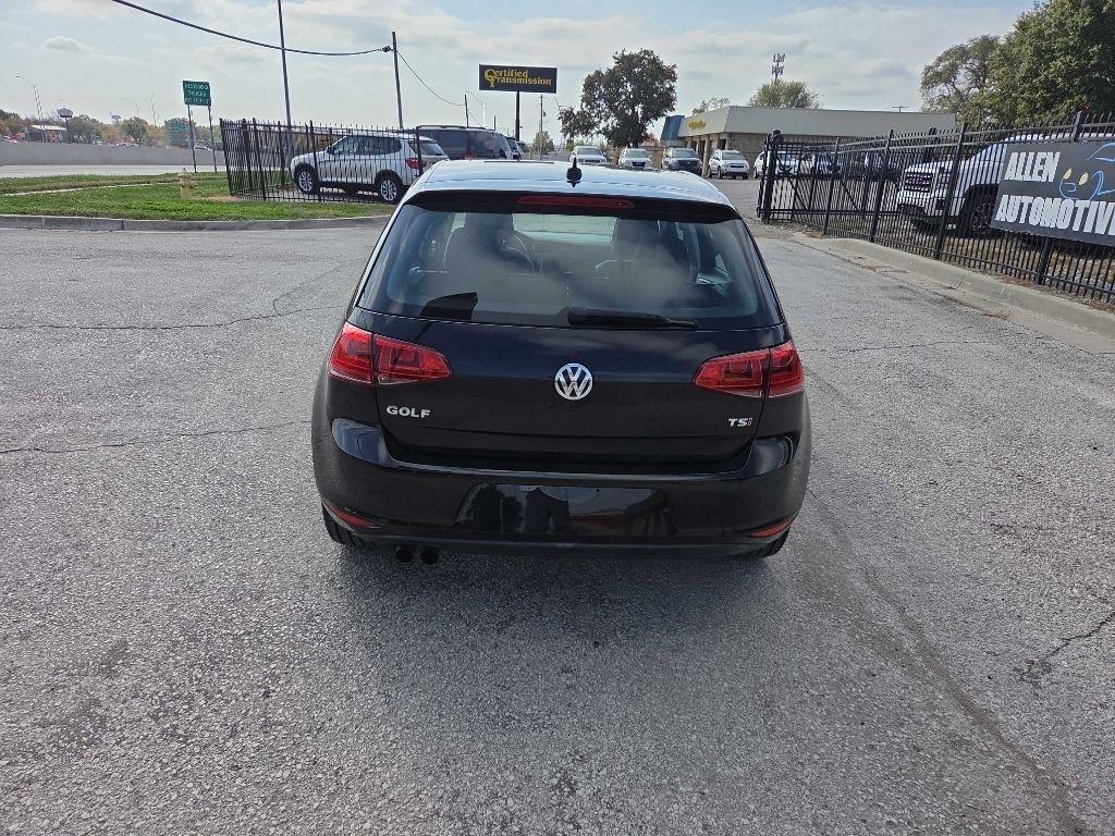 Volkswagen Golf TSI S 6A 2015