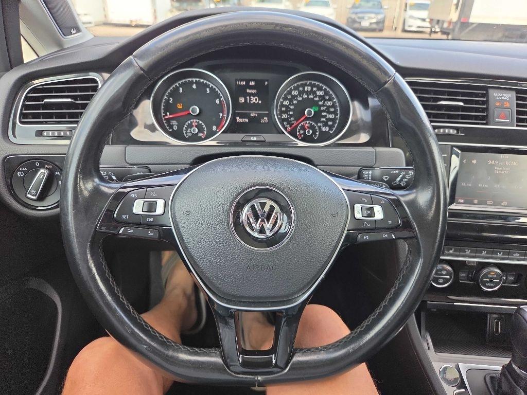 Volkswagen Golf TSI S 6A 2015