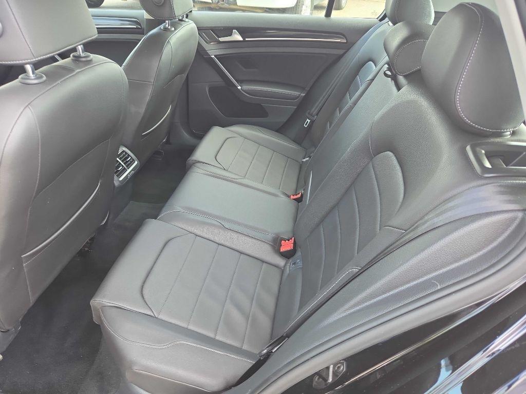 Volkswagen Golf TSI S 6A 2015