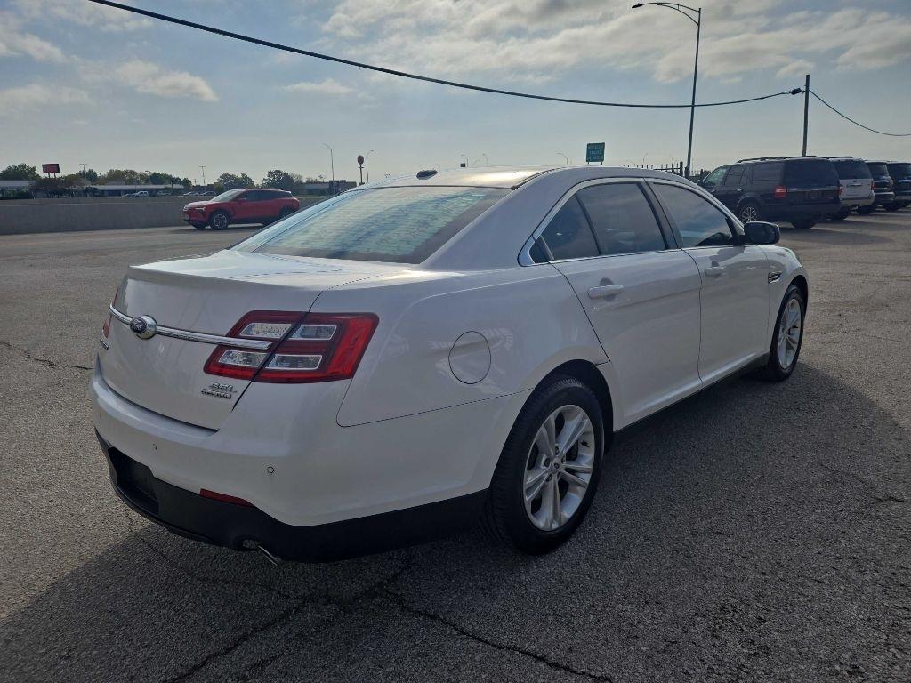 2017 Ford Taurus SEL FWD