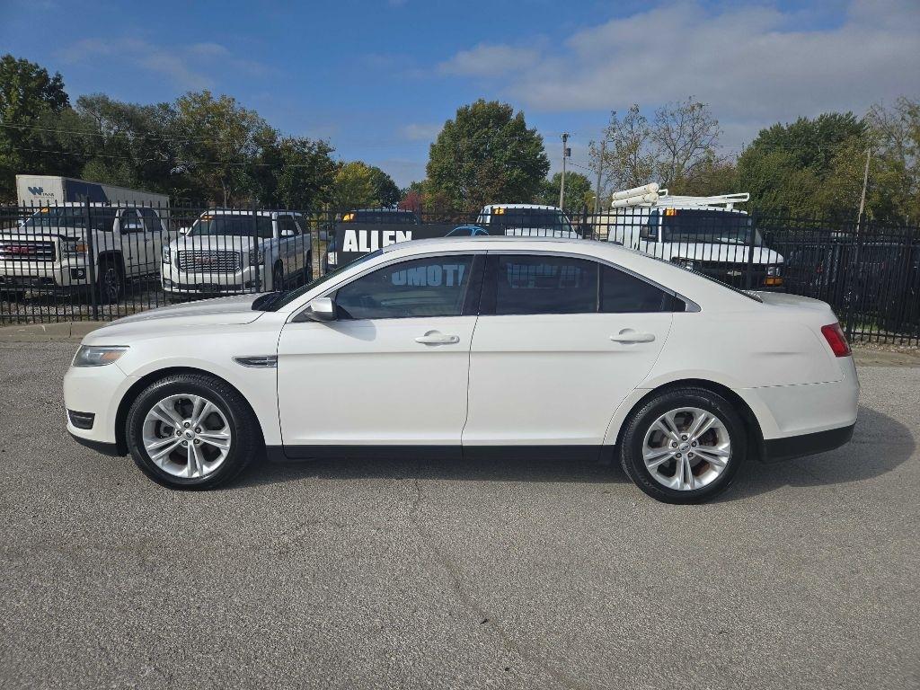 Ford Taurus SEL FWD 2017