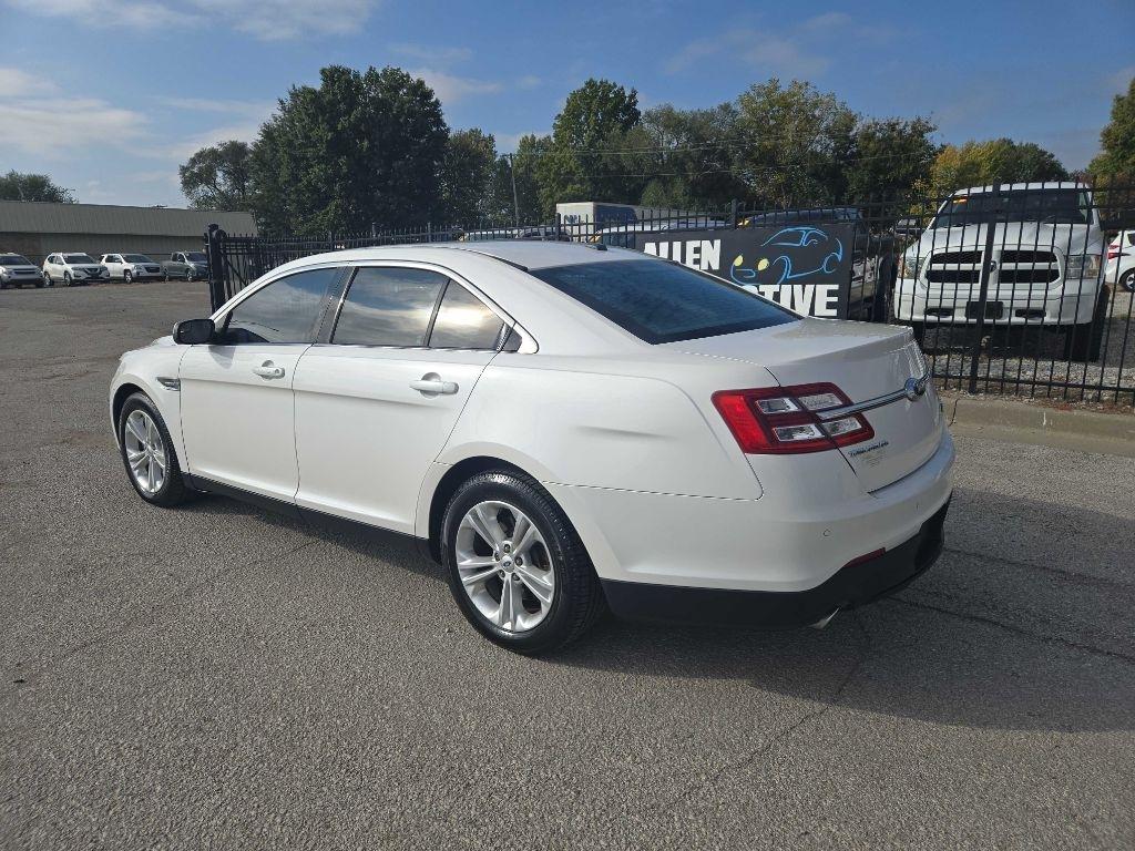 Ford Taurus SEL FWD 2017