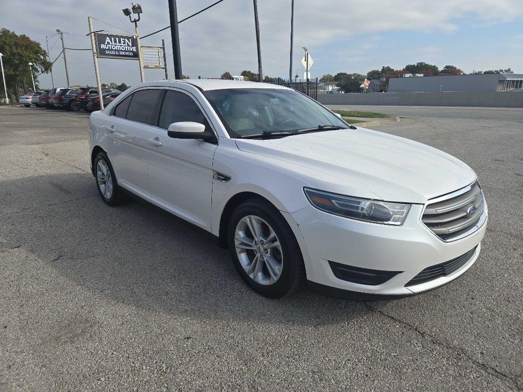 Ford Taurus SEL FWD 2017